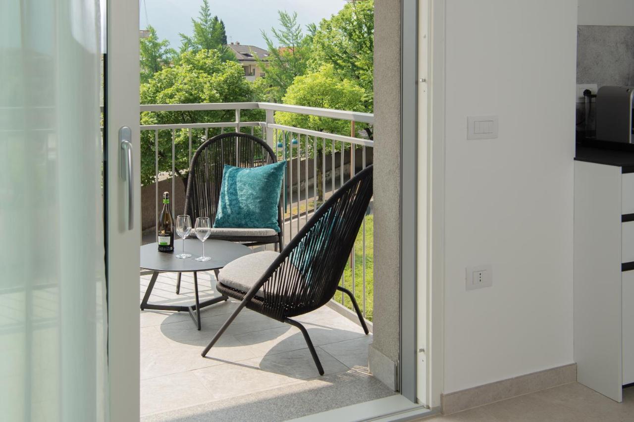 Suite Butterfly - Dolce Vita At Lake Garda Riva del Garda Ngoại thất bức ảnh